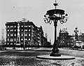Amerikanischer Photograph um 1876 - Der Arm der Freiheitsstatue am Madison Platz (Zeno Fotografie).jpg