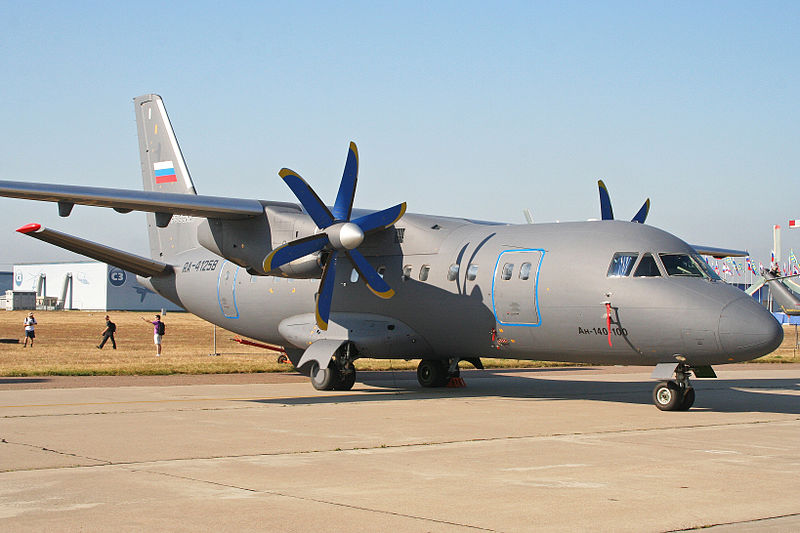 File:Antonov An140-100 RA-41258 (8595004761).jpg