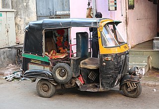 Auto rickshaw in Ahmedabad.jpg
