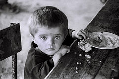Azerbaijani refugee child from Karabakh.jpg