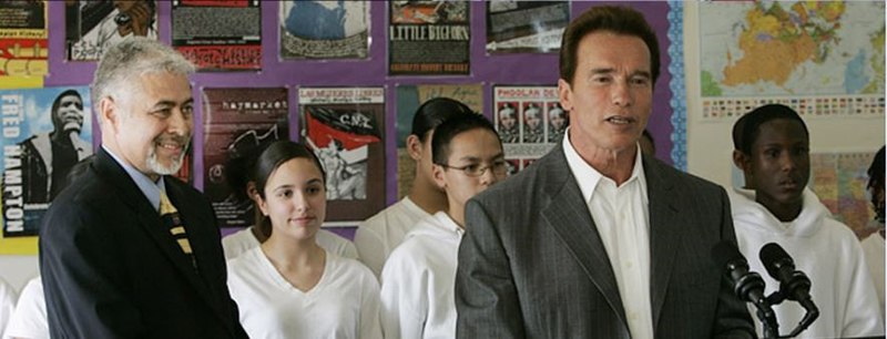 File:Ben Chavis with Arnold Schwarzenegger.jpg