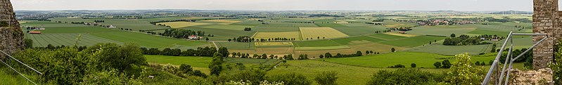 File:Blick vom Desenberg Panorama 2014.jpg