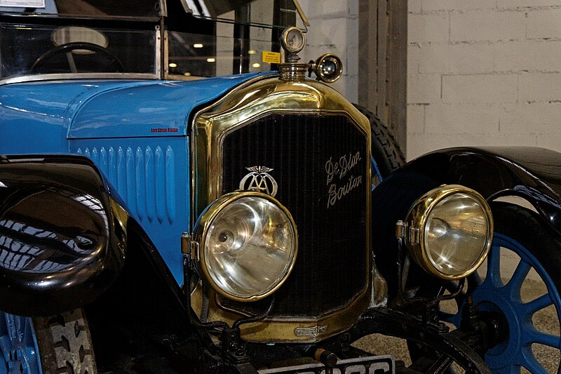 File:Bonhams - The Paris Sale 2012 - De Dion Bouton 12 24 Drophead Coupé - 1924 - 005.jpg