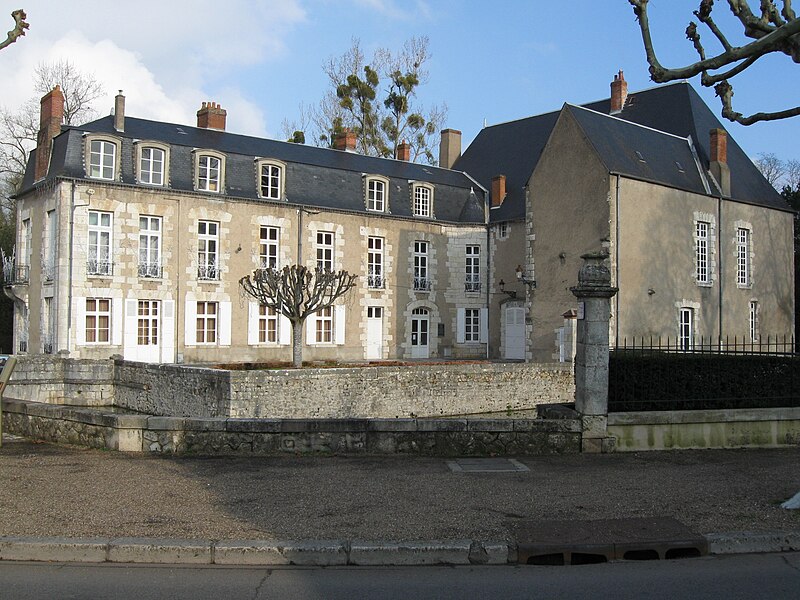 File:Briare - 00.jpg