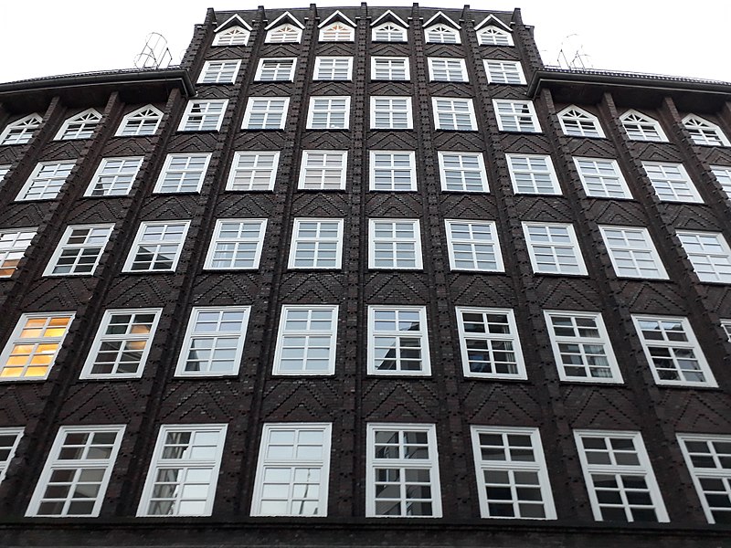 File:Building Hamburg 5.jpg