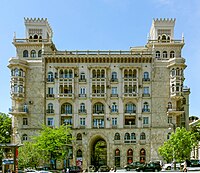 Building in Nizami street.JPG