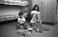 نام اثر: خانواده کارگر مهاجر در خانه خود، ولفسبورگ، ۱۹۷۳