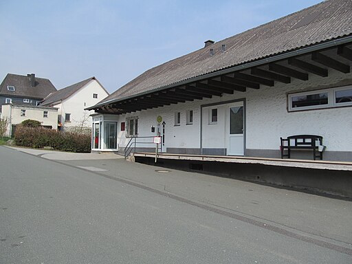 Bushaltestelle Unterm Stein, 2, Bromskirchen, Landkreis Waldeck-Frankenberg