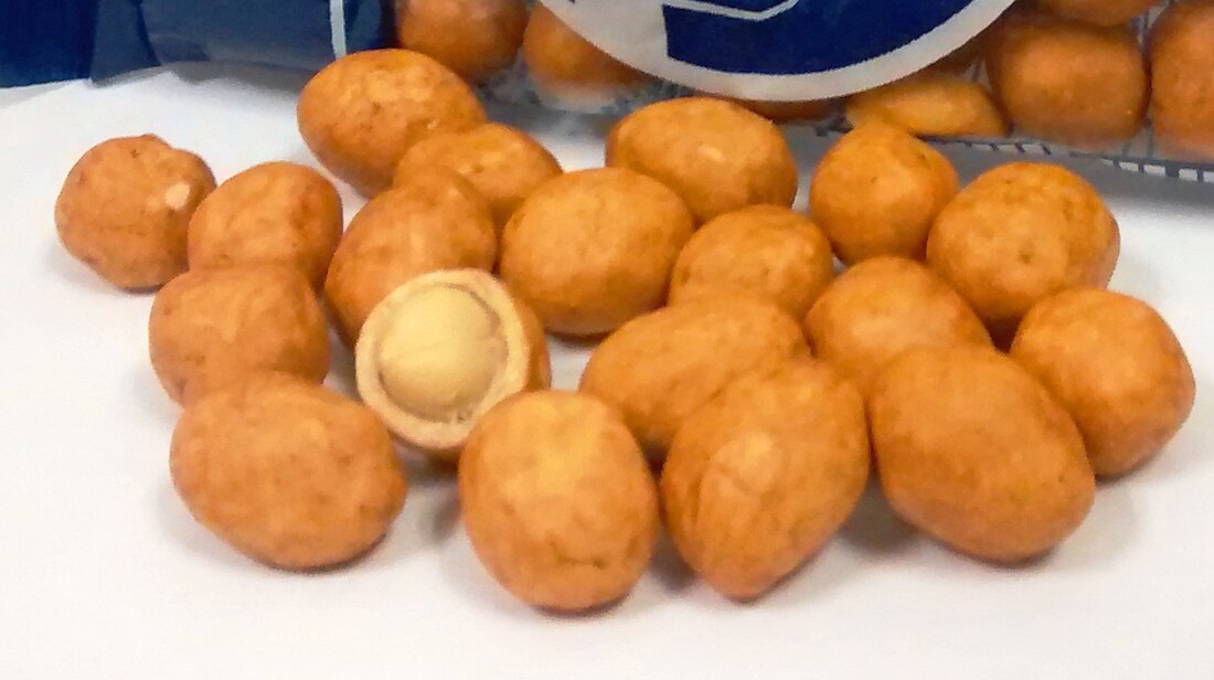 Japanese-style peanuts