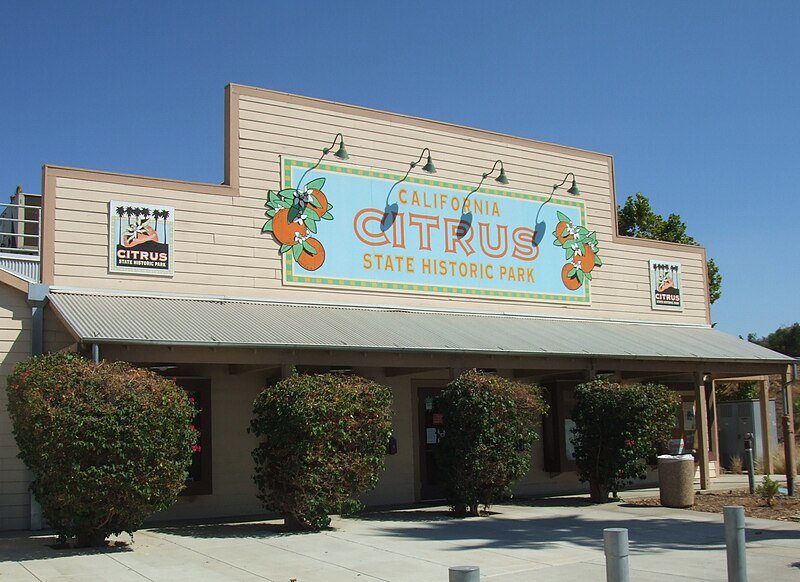 File:California Citrus State Park Visitors Center 20090905.jpg