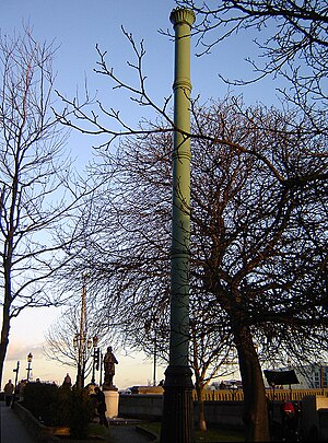 Chelsea arc light column 1.jpg