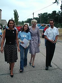 Christina Rau i 2003 (lengst til venstre).