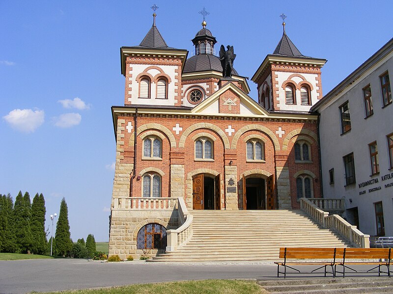 File:Church Miejsce Piastowe Michalici.jpg