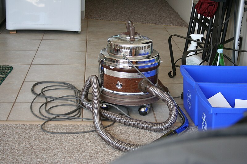 File:Cool old vacuum cleaner and recycle bins (4412822911).jpg