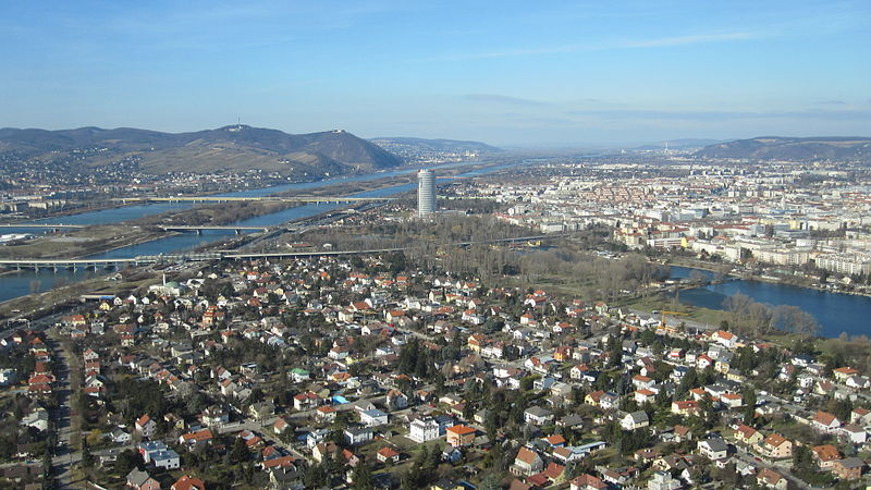 File:Danube Vienna 2.JPG