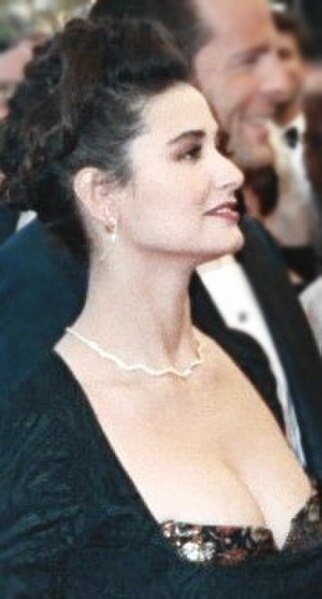 Moore at the 61st Academy Awards in 1989