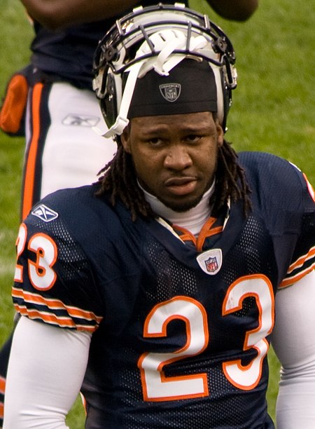 Devin Hester (cropped).jpg