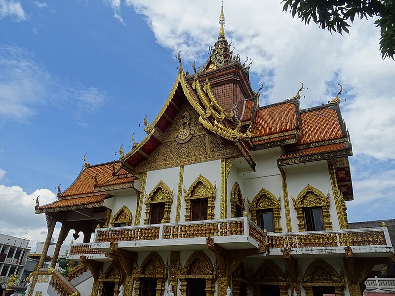 File:Dhamma hall of Wat Buppharam 4.jpg