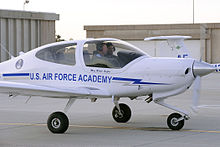 A Diamond T-52A of the 557th at the USAF Academy taxis for a training flight Diamond T-52A.jpg