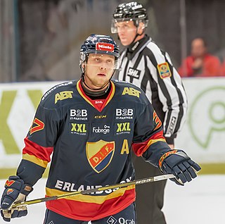 <span class="mw-page-title-main">Jesper Pettersson</span> Swedish ice hockey player