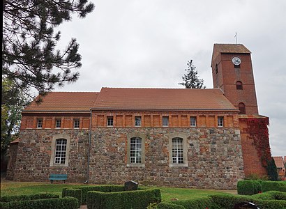 So kommt man zu Dorfkirche Danewitz mit den Öffentlichen - Mehr zum Ort Hier