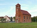 Dorfkirche mit Kriegerdenkmal 1914/18