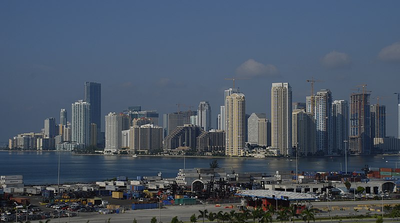 File:Downtown Miami Skyline - panoramio.jpg