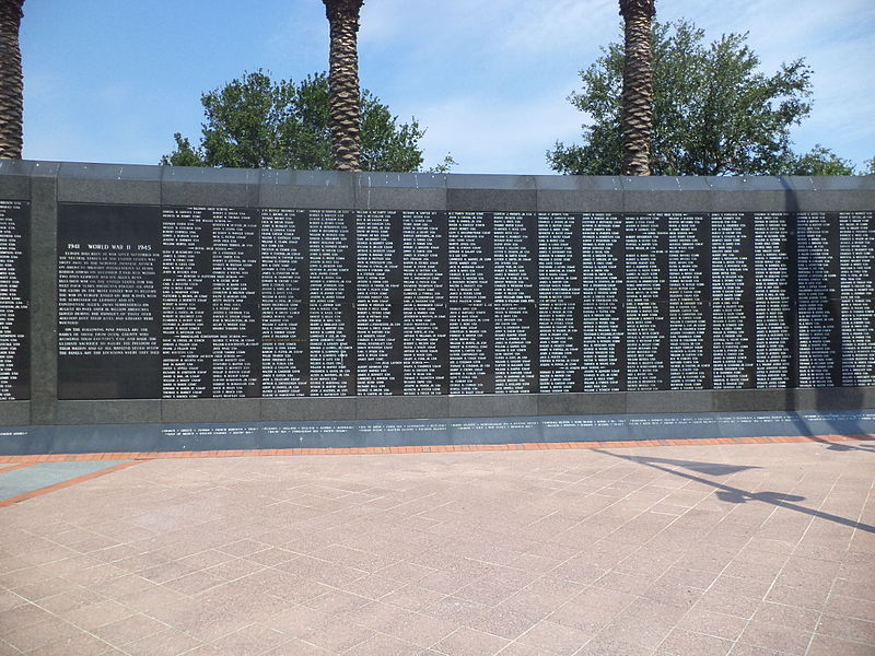 File:Duval County Veterans Memorial Wall WWII left section.JPG