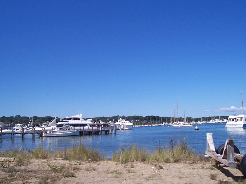 File:Edgartown Mooring Field Anchorage.jpg