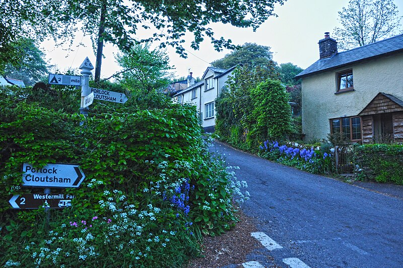 File:Edgcott , Mill Lane - geograph.org.uk - 3992118.jpg