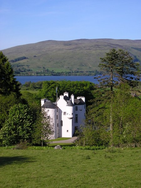 File:Edinample Castle - geograph.org.uk - 1611957.jpg