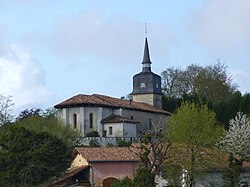 A ilesia de Sant Esteban de Nossa