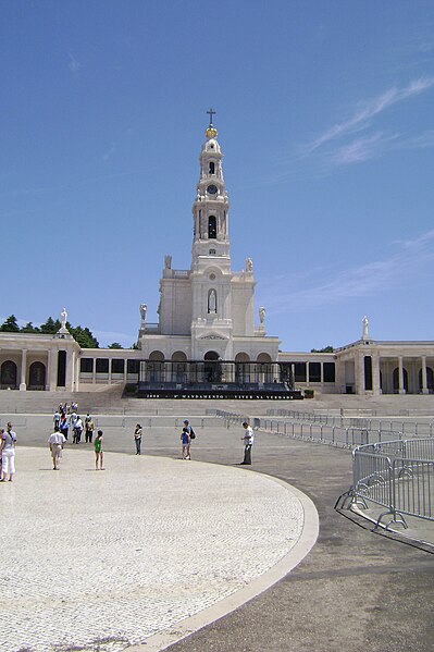 File:Fatima, Portugal (48916000087).jpg