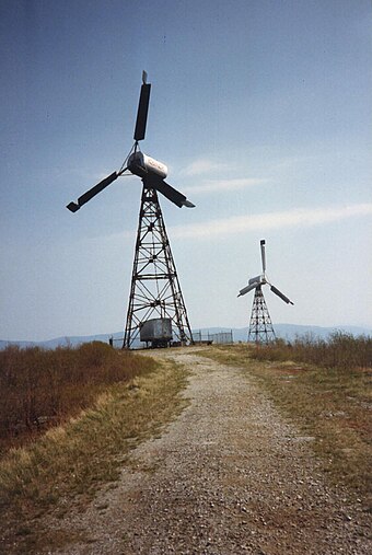 WTG turbines on Little Equinox in 1985