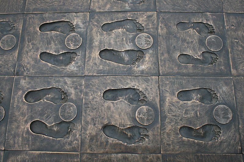 File:Footprints of Witnesses to Nanjing Massacre (10151794906).jpg