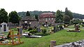 Friedhof, ehemaliges Gruftgebäude, jetzt Bahrhaus