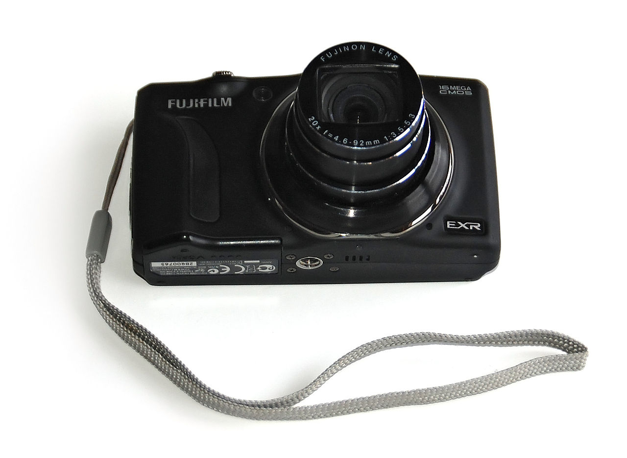 File:Fujifilm Finepix F770EXR (brighter denoised).jpg - Wikipedia