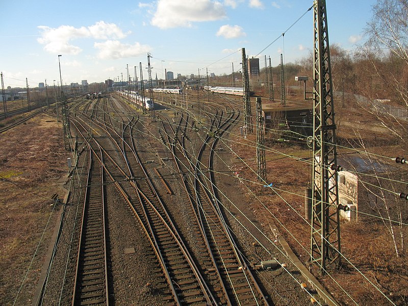 File:Gleisanlage Spähenfelde, 12.2.14 - panoramio (1).jpg