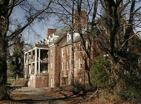 Glenn Dale Hospital