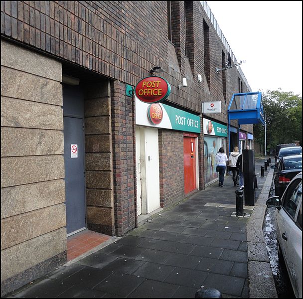 File:Gosforth, Newcastle ... post office. - Flickr - BazzaDaRambler.jpg