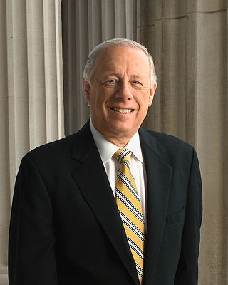 <span class="mw-page-title-main">Phil Bredesen</span> American politician and former Governor of Tennessee