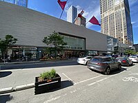 Holt Renfrew