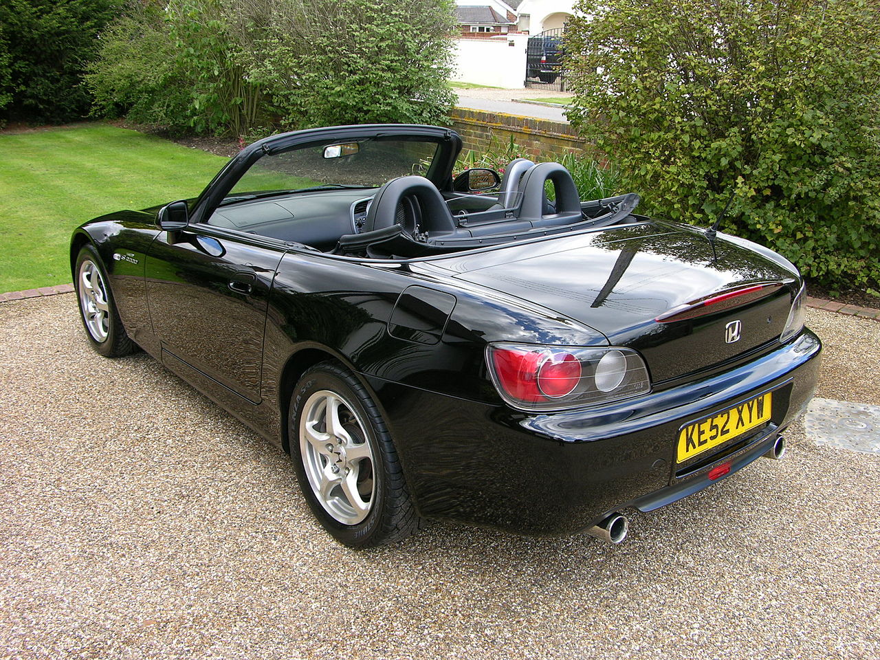 1280px-Honda_S2000_-_Flickr_-_The_Car_Spy_%2813%29