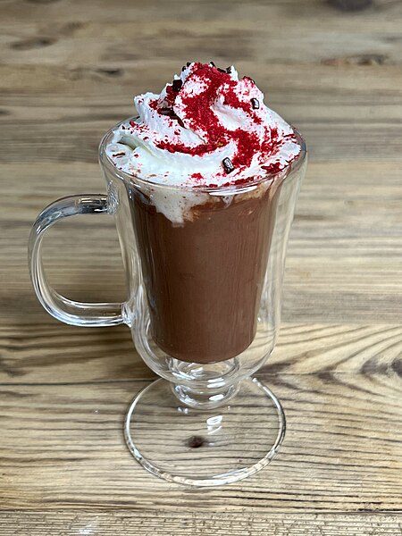 File:Hot chocolate with whipped cream and dried berries (Vegan, KETO, LCHF, Low Carb, Gluten free, FIT) - 52774784724.jpg