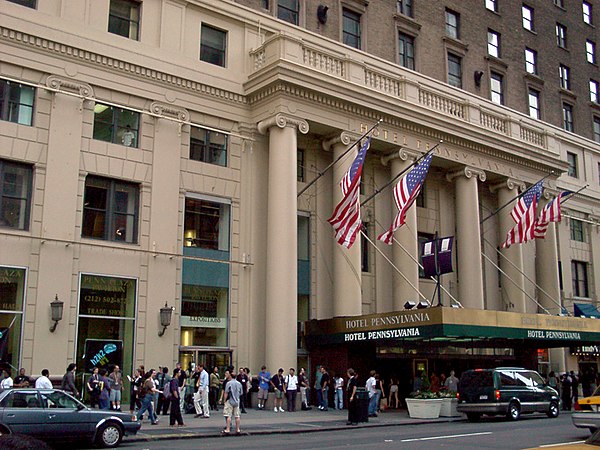 Hotel Pennsylvania entrance in 2011