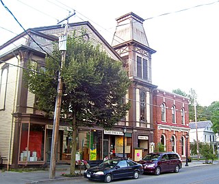 <span class="mw-page-title-main">Cambridge Historic District (Cambridge, New York)</span> Historic district in New York, United States