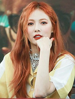 HyunA at a fansign on May 12, 2017.jpg