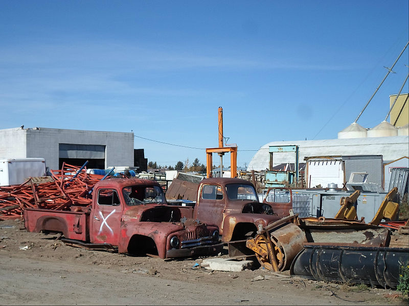 File:International pickup trucks (8114310999).jpg