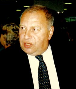 Jerzy Stuhr2.jpg