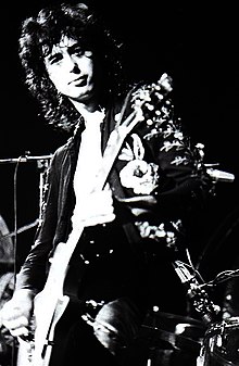 Jimmy Page avec Led Zeppelin en 1973.